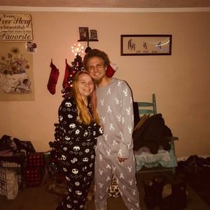 Meet your Posher, Leona